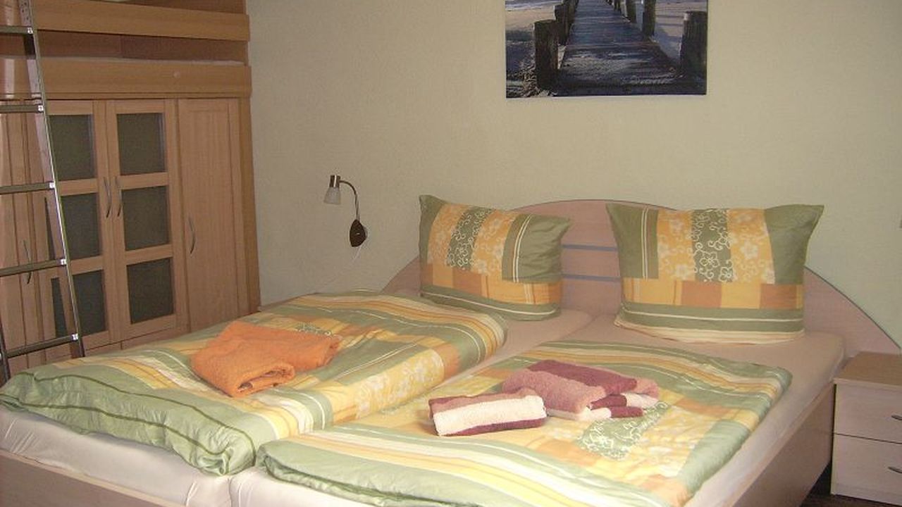 Schlafbereich mit Hochbett / Kinderbett Schlafbereich mit Hochbett / Kinderbett